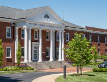 Bedford Memorial Hospital photo of exterior entrance to the building